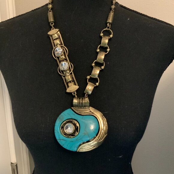 Retro Artisan Style Oversized Faux Turquoise Pendant Mixed Metals Boho Necklace - Picture 2 of 9